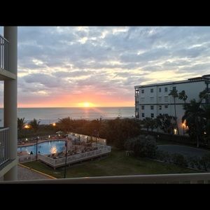 Meet your Posher, Lawrence